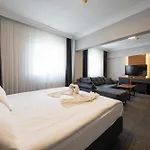 Maltepe Manhattan Hotel 3*