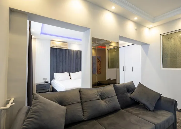 Maltepe Manhattan Otel 3*