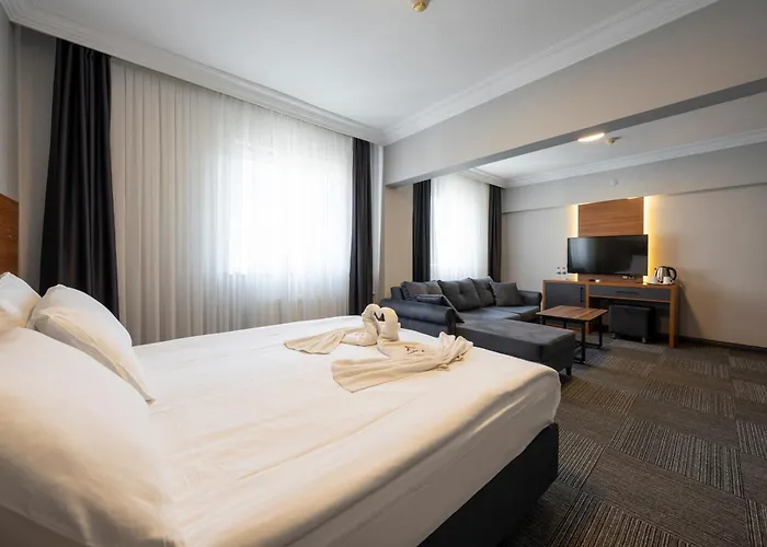 Maltepe Manhattan Otel 3*