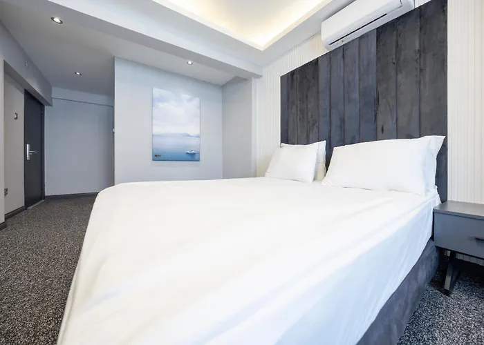 Maltepe Manhattan 3*