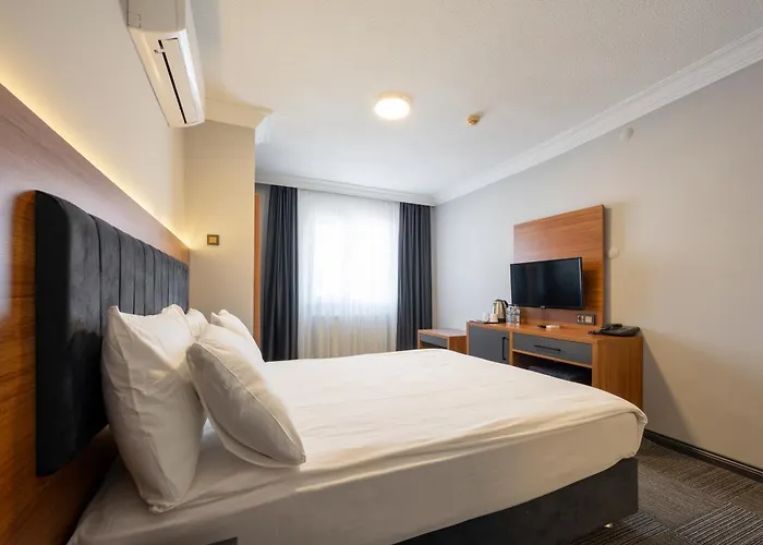 Ξενοδοχείο Maltepe Manhattan 3*