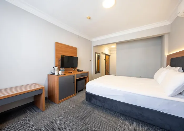 Hotel Maltepe Manhattan 3*