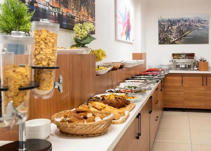 Maltepe Manhattan ホテル 3*